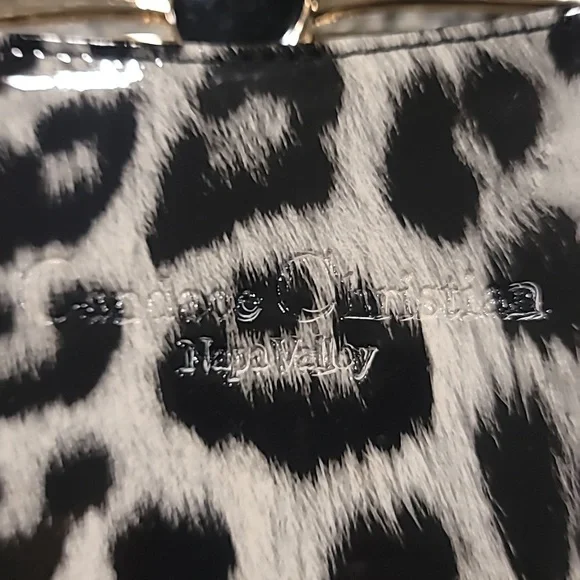 Retro style crossbody clutch - Picture 3 of 15